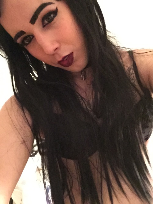 llygoden74: jasmintrap: Stroke my hair and call me pretty Only If you'll  return the sentiment :3 I jest, you're very pretty. Gorgeous hun! ðŸ’‹ Tumblr  Porn