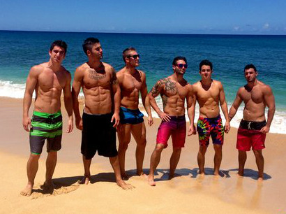texasfratboy:  hot boys on the beach - front and back views!  I like the back view better