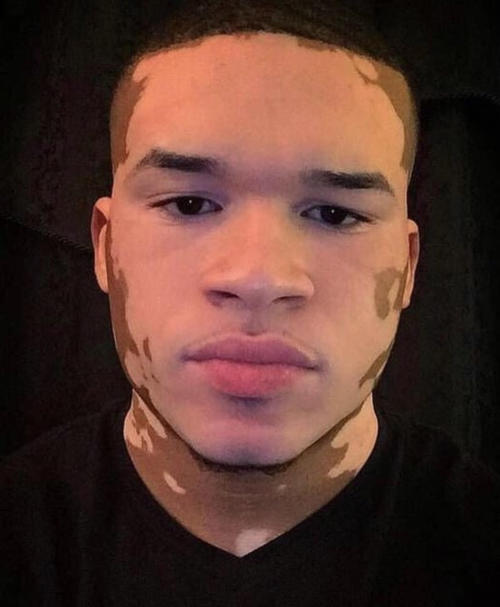 loufy25:  thagoodgood:  Those LIPS!That Wet HOLE!  Unf. 