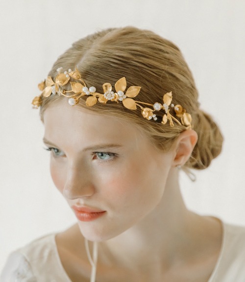 sosuperawesome: Crowns and Headpieces Erica Elizabeth Design on Etsy Reblogging for future ref. G