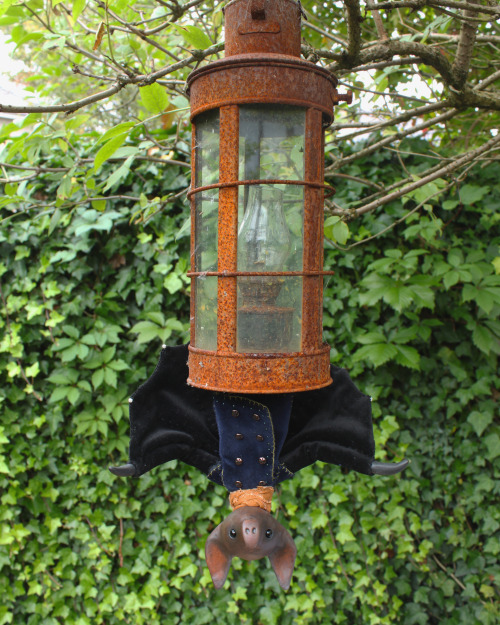 theoldneedle:Leif the Bat, mine &amp; @fawn-lorn‘s latest sculpture collaboration is final