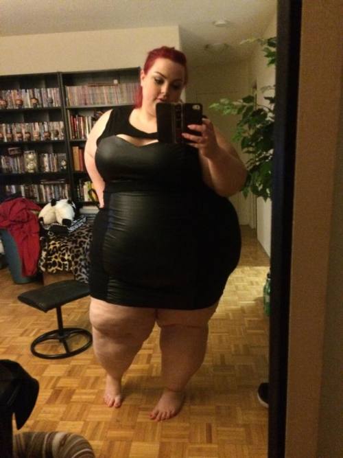 pardonmewhileipanic:  not sure what to wear adult photos