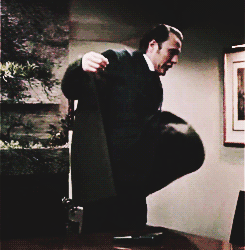 lecterings:  [hannibal meme] 6 outfits► [1/6] that freaking coat   Can I have