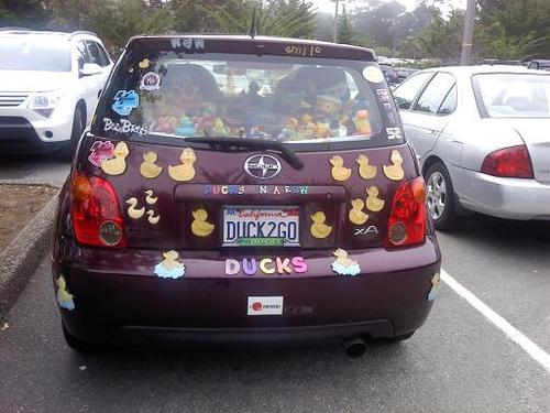 overtheunderpass:  there’s this car where i’m from, known pretty well by people as “the duck car” and i finally saw it and it beats every celebrity sighting    