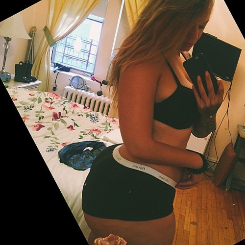 godsgifttomankind:  Aviinstagram.com/atingofbeauty  😍