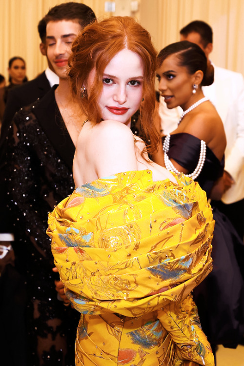 atomicwinter:MADELAINE PETSCHattends the 2022 Met Gala at the Metropolitan Museum of Art (May 2)