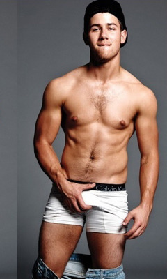 male-and-others-drugs:Nick Jonas