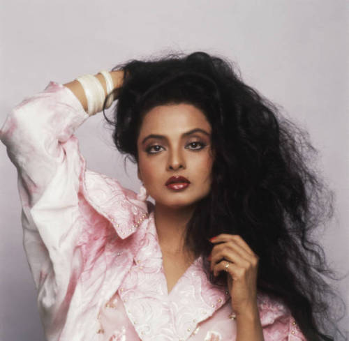 vintagewoc - Rekha (1985)