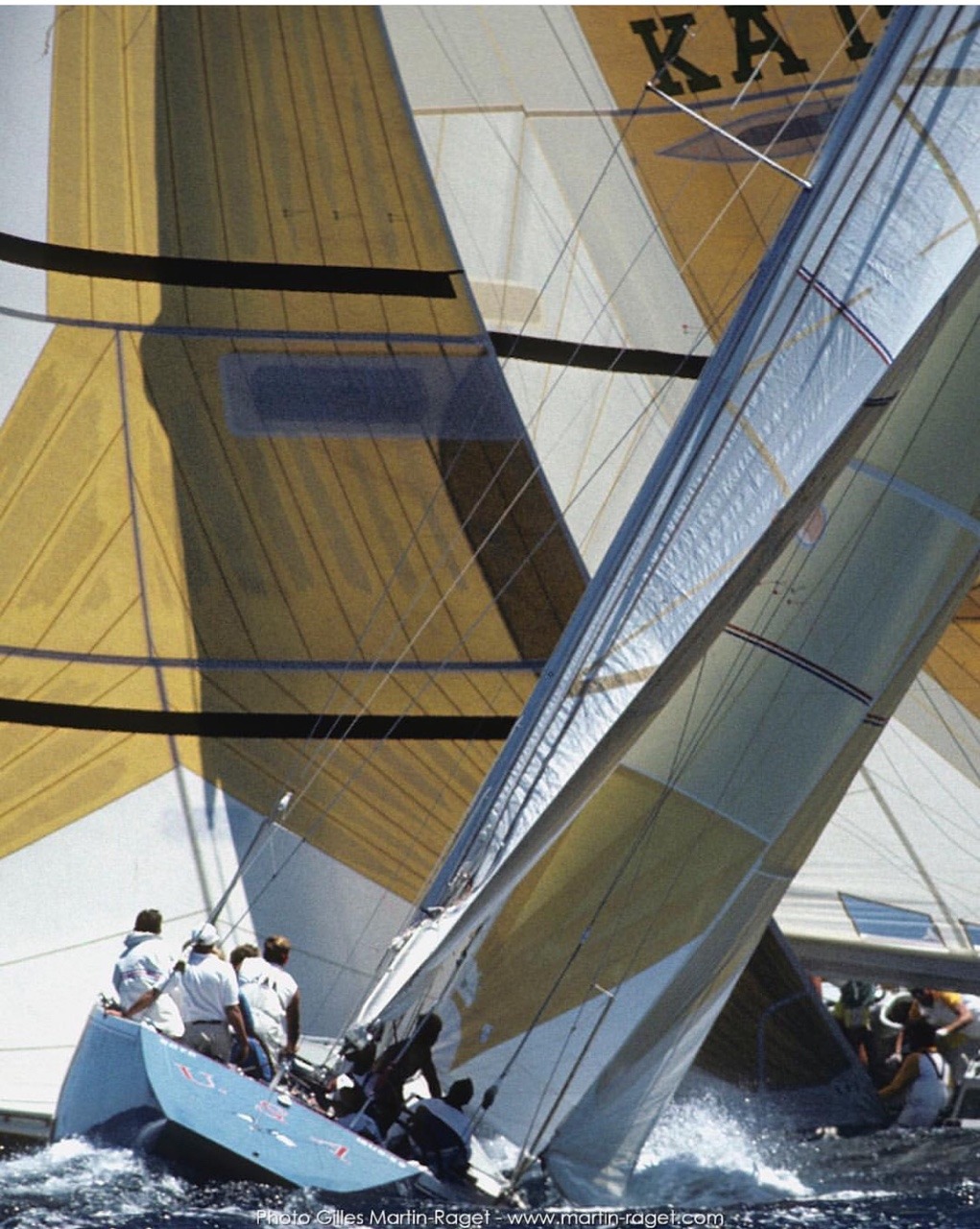 justtblue: TB America’s Cup XXVI in Fremantle: Kookaburra III vs Stars and Stripes 📸 Gilles Martin-Raget  the good old days.