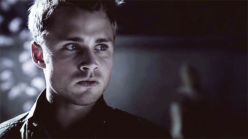 poisonarchives:  Teen Wolf 3x17: Hellooo young Chris Argent 