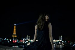 Hoshikuzu07:  A Clearer Image Of Aimer’s New Photo, Thanks To Natalie.