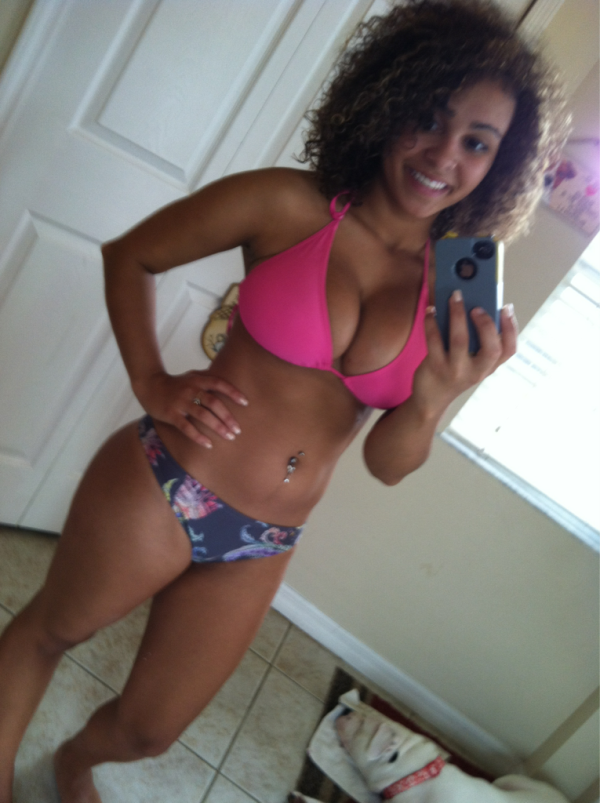 badbroads:  http://badbroads.tumblr.com/ TJ’s Bad Broads: The # 1 Source For The