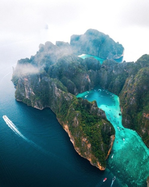 different-landscapes:  Koh Phi Phi Lee by Michael Block
