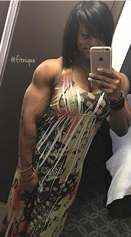 fbbfan1:  A beautiful and buff, a real woman.