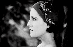viviensleigh:  Norma is too often given short shrift as an actress. Irving Thalberg was a smart guy, if Norma Shearer hadn’t been talented and had a huge fan following he wouldn’t have encouraged her career. The fact is, she was a huge favorite with