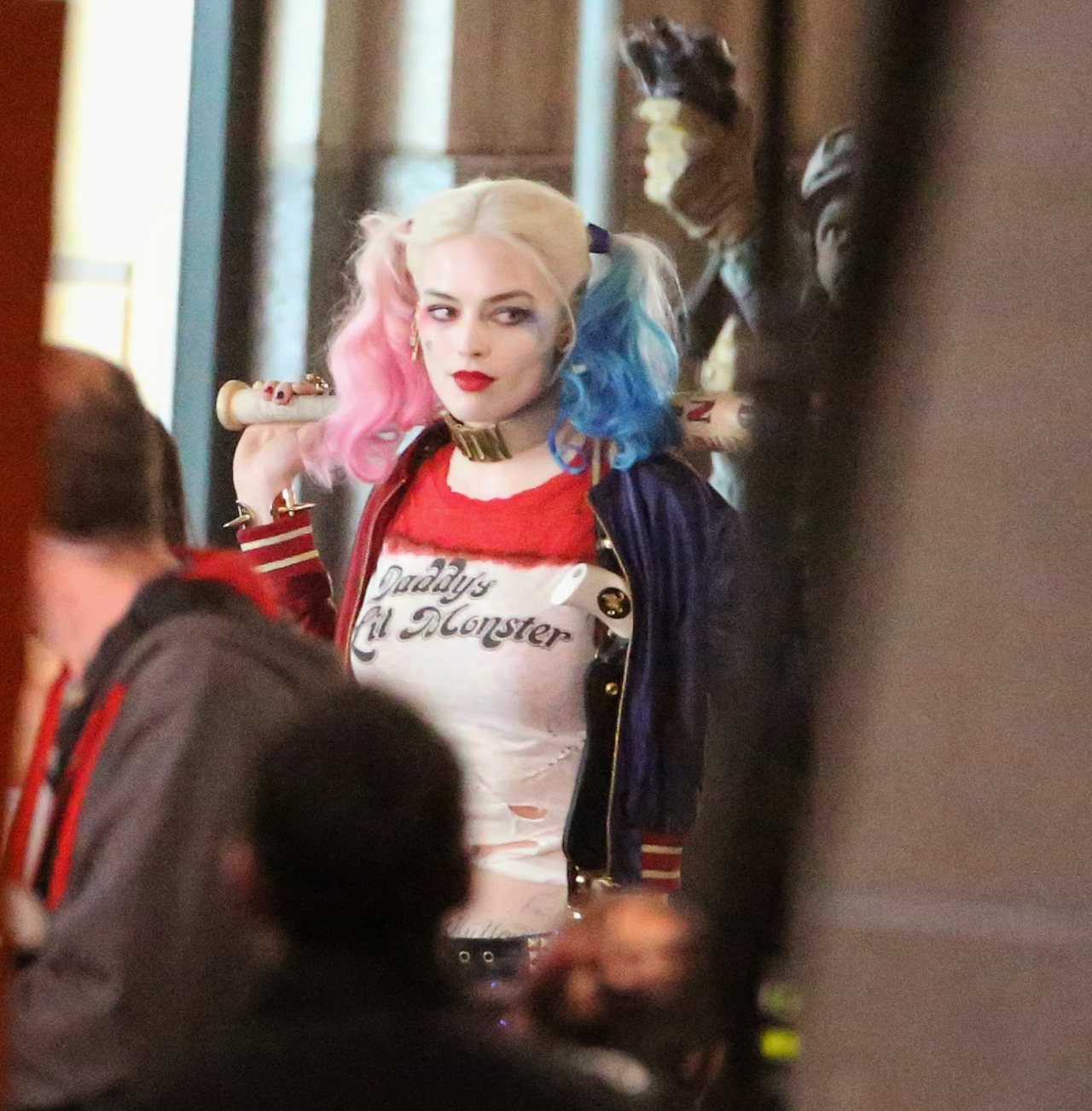 ashlittlebat:    So this is what Harley Quinn is in Suicide Squad is suppose to look