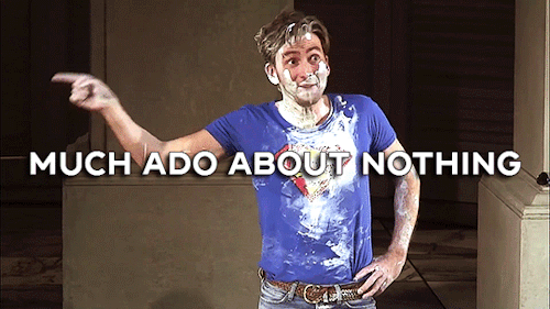 a gif of david tennant as benedick in much ado about nothing (2011)