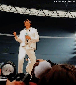 raplinewithluv: namjoon feelin’ it — wings 020619  