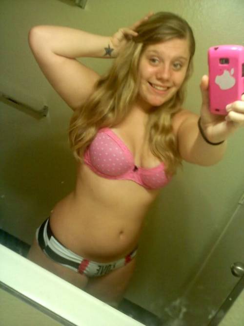 ARMY GIRLS adult photos