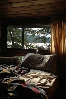 eden-duh:  dream bed right here