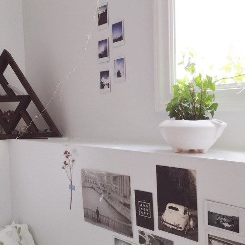 adaurable: some sweet photos of my quaint bedroom