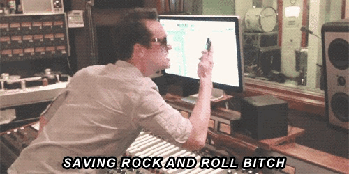 youtubeandbandsstarbucks:  Friend: what you up to? Me: 
