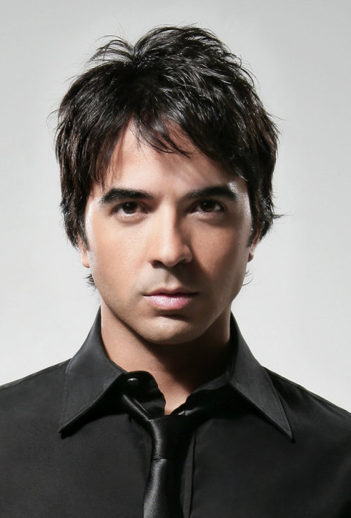 barefoot-rats:Luis Fonsi (IV) adult photos