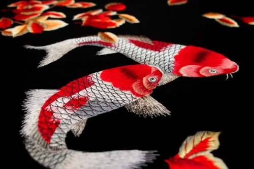 asylum-art: Stunning Embroidered Silk Paintings by  Art of SilkSilk embroidery is among the wor