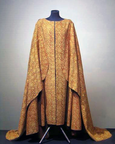 Burial garment of Italian nobleman Cagrande della Scala (1329) now in the Museo di Castel Vechio, Ve