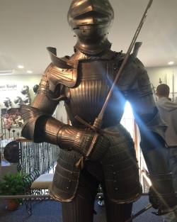 cassyscanlan:  Real historical knight armor!
