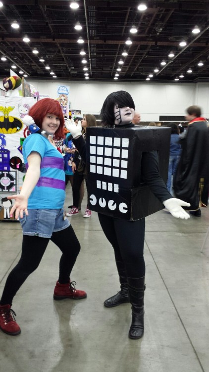 flowerats:undertale at youmacon 2015!mettaton | chara | asriel | human!alphysif you know the urls of