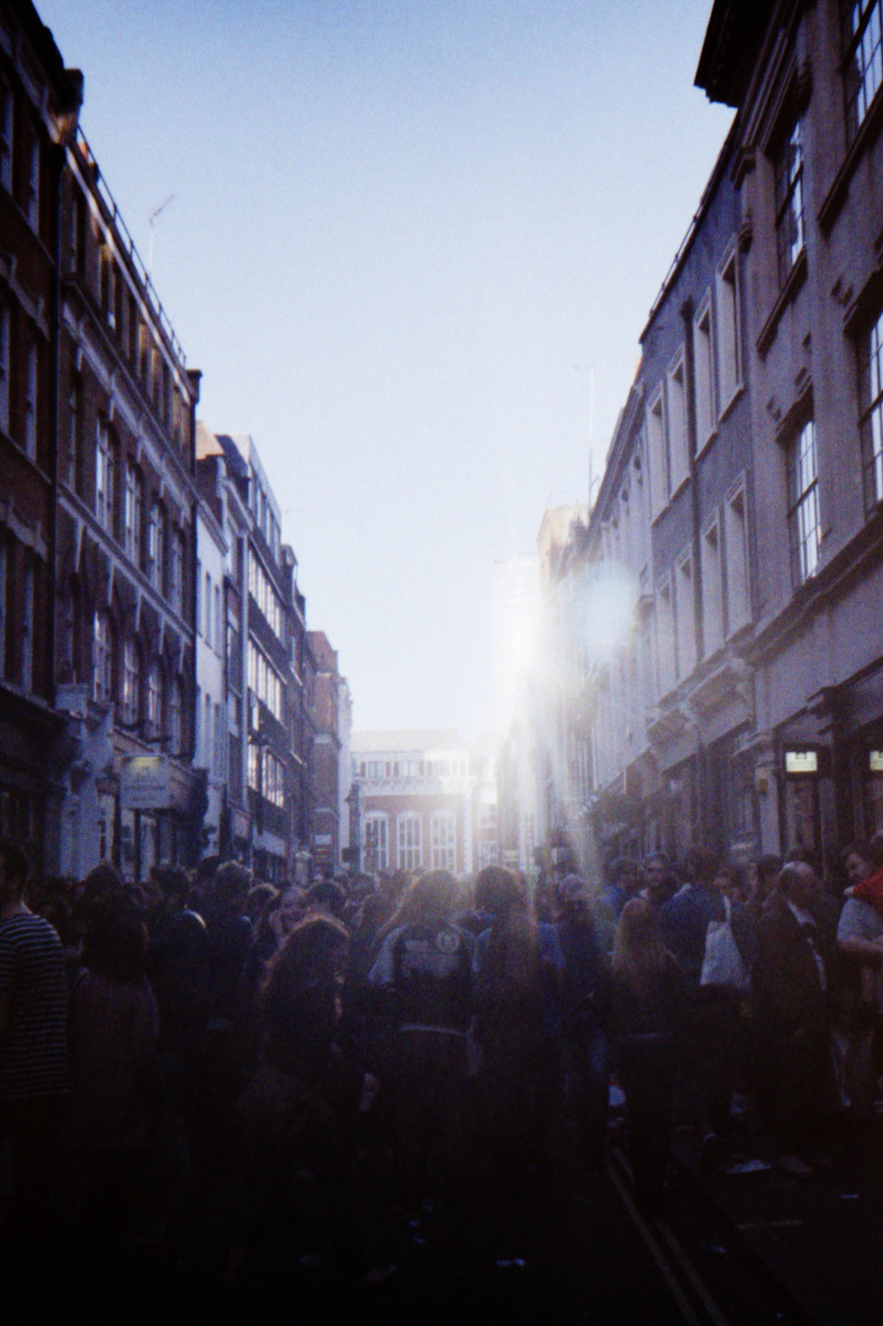 r2&ndash;d2: Untitled