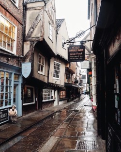 myfairylily:  York | @thetravelcrush  