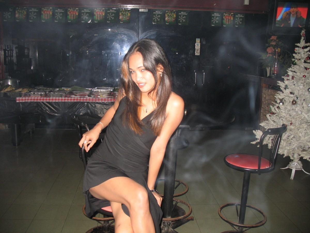 Filipina bar girl pics