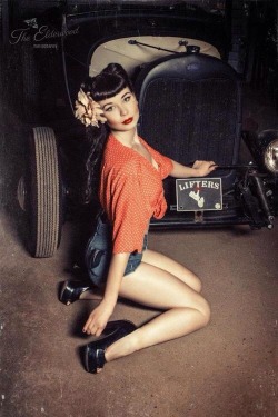 Pin Up Girls do it Better