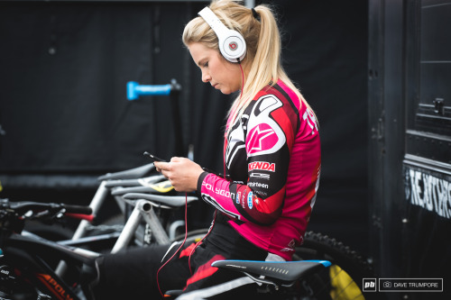 womenscycling: “ Cool calm and collected,  fastest qualifier Tracey Hannah started the day in the ri