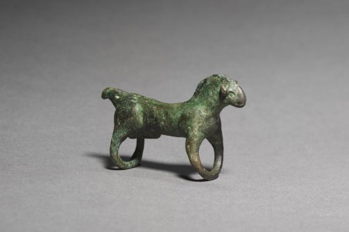 Horse Figurine with Looped Legs, mid 6th century BC, Cleveland Museum of Art: Greek and Roman ArtSiz