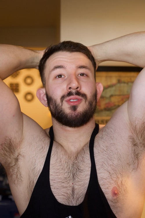 avant-kebel:Today was a good workout. was feeling myself a little (◡ ‿ ◡ ✿)