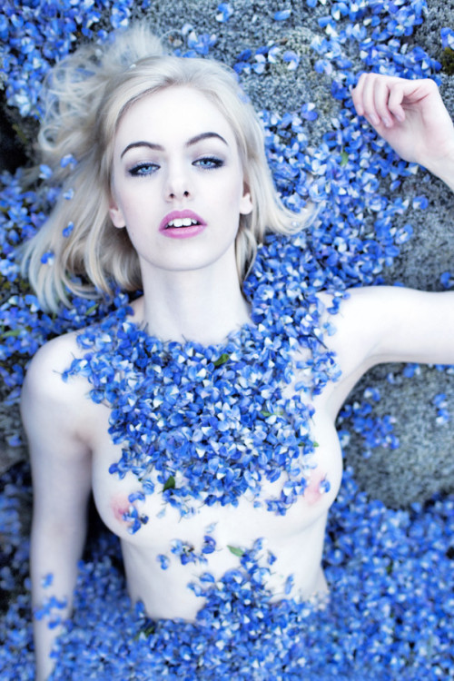500pxpopularnude:  P u r e  B e a u t y by gunnargestur , via http://ift.tt/1mea8P9