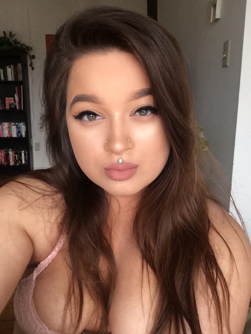 zenaxaria:  my face looks great today