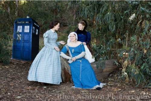 nidubhchair:Some shots from a vaguely “Doctor Who”-themed costuming photoshoot with some