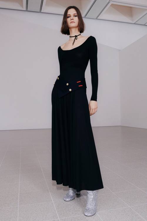 Victoria Beckham, Fall 2021 Ready-to-WearCredits:Alastair McKimm - Fashion Editor/StylistAnthony Tur