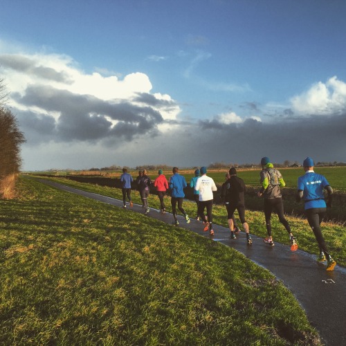 Op pad met Running Coffee in natuurgebied Kardinge. Een rondje van 9km met onderweg een blokje techn