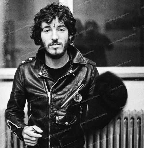 brucespringsteen:Bruce Springsteen, 1975