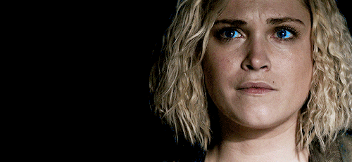 lieutenantshaw:Clarke Griffin in 5x08 How We Get To Peace