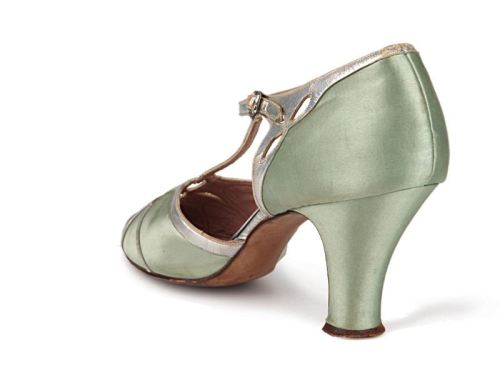 D'Orsay moss green satin shoes, decorated with silver leather straps appliqué..USA. c. 1926-1928Shoe
