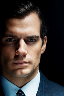 amancanfly:  Henry Cavill as Napoleon Solo