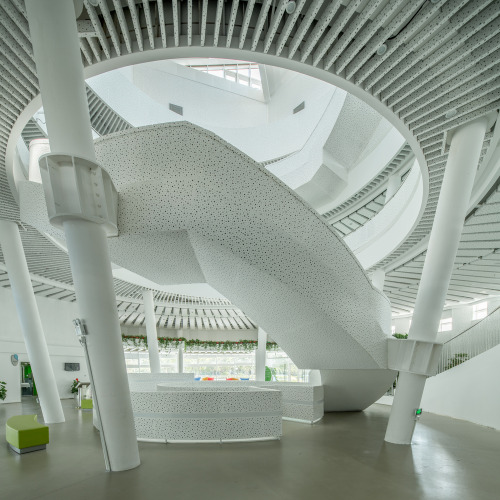 archatlas:  Nanjing Green Light HouseArchiland International would all like to produce more ‘green’ buildings with lower energy consumption or low carbon emission.. The challenge is at the same time to make this necessary new buildings even more