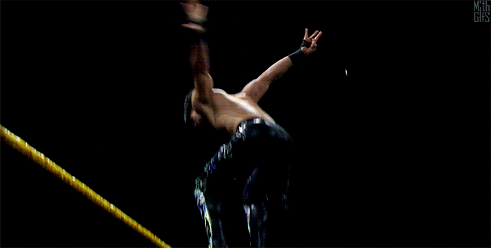 mith-gifs-wrestling:  Oney Lorcan counters Raul Mendoza’s [Edit: Humberto Carrillo’s,