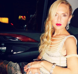 rachelzoe:  Flashback Friday to this car en route home from a most glamorous evening 